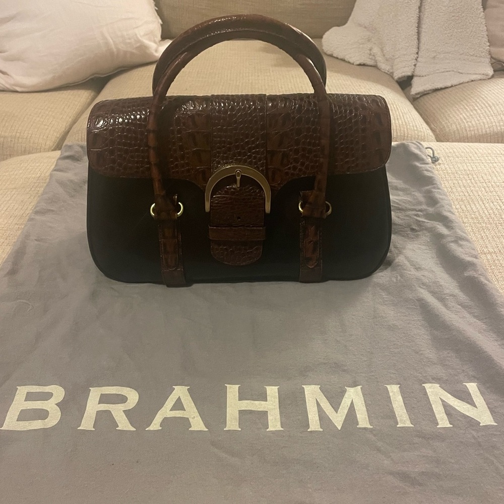BRAHMIN crocodile leather collection purse in wonderful condition!
